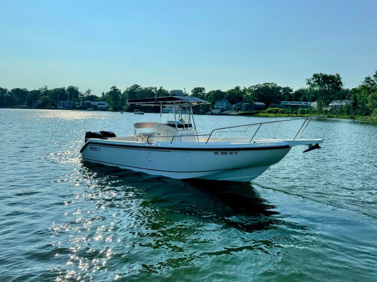 Slide: The Image of Boston Whaler 26 Outrage 2001 - 4730376