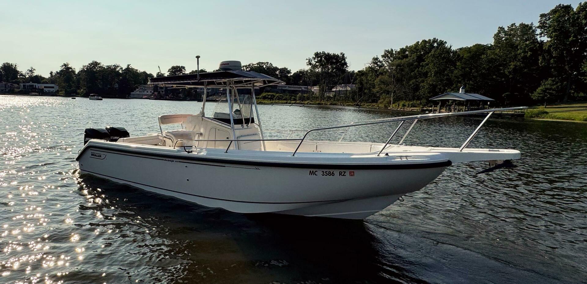 Slide: The Image of Boston Whaler 26 Outrage 2001 - 4730379