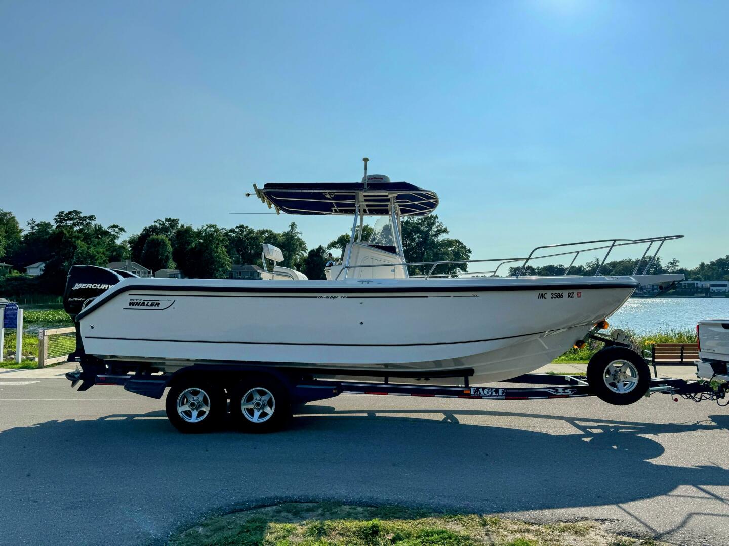 Slide: The Image of Boston Whaler 26 Outrage 2001 - 4730389