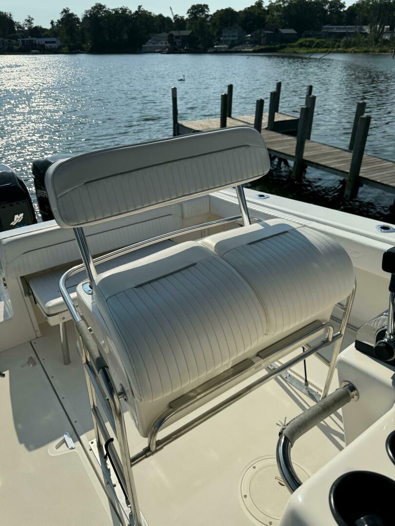 Slide: The Image of Boston Whaler 26 Outrage 2001 - 4730399