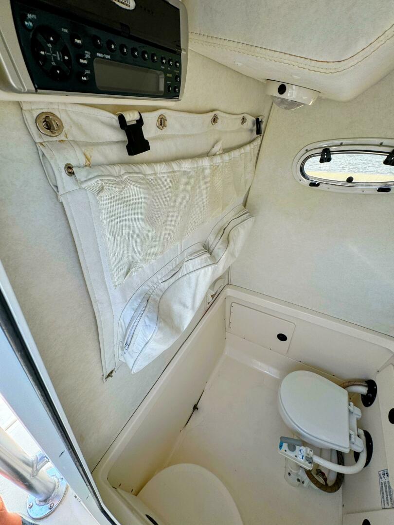 Slide: The Image of Boston Whaler 26 Outrage 2001 - 4730406