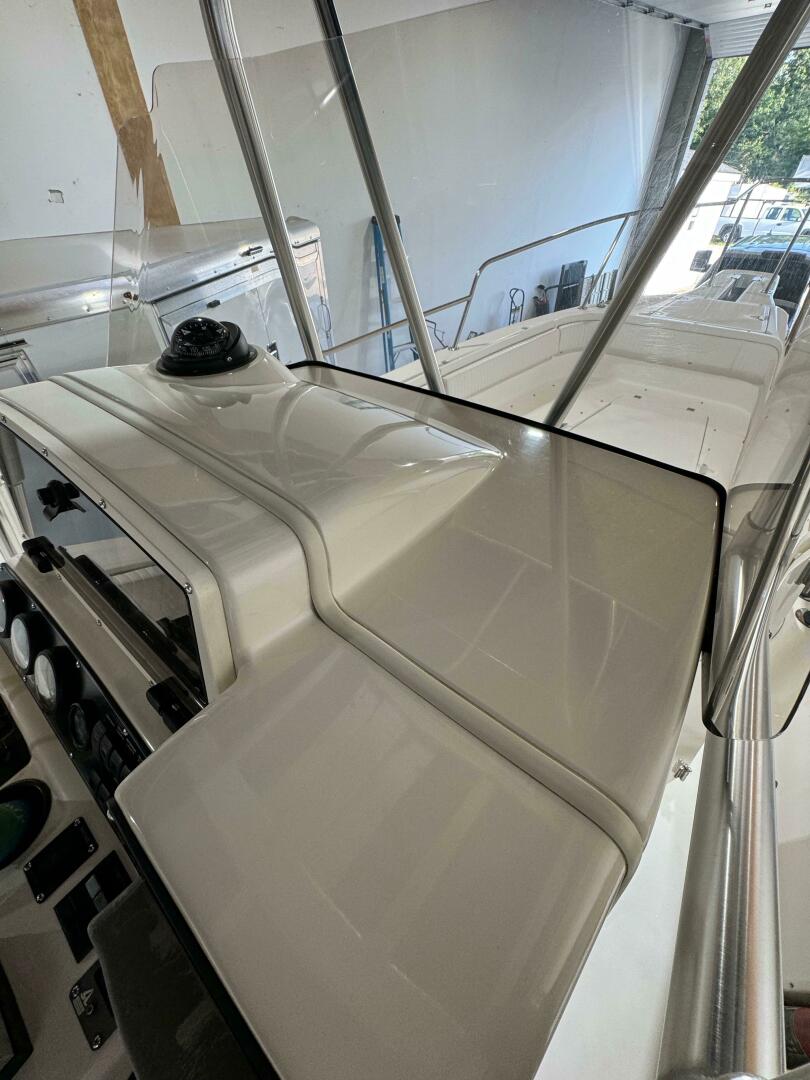 Slide: The Image of Boston Whaler 26 Outrage 2001 - 4730415