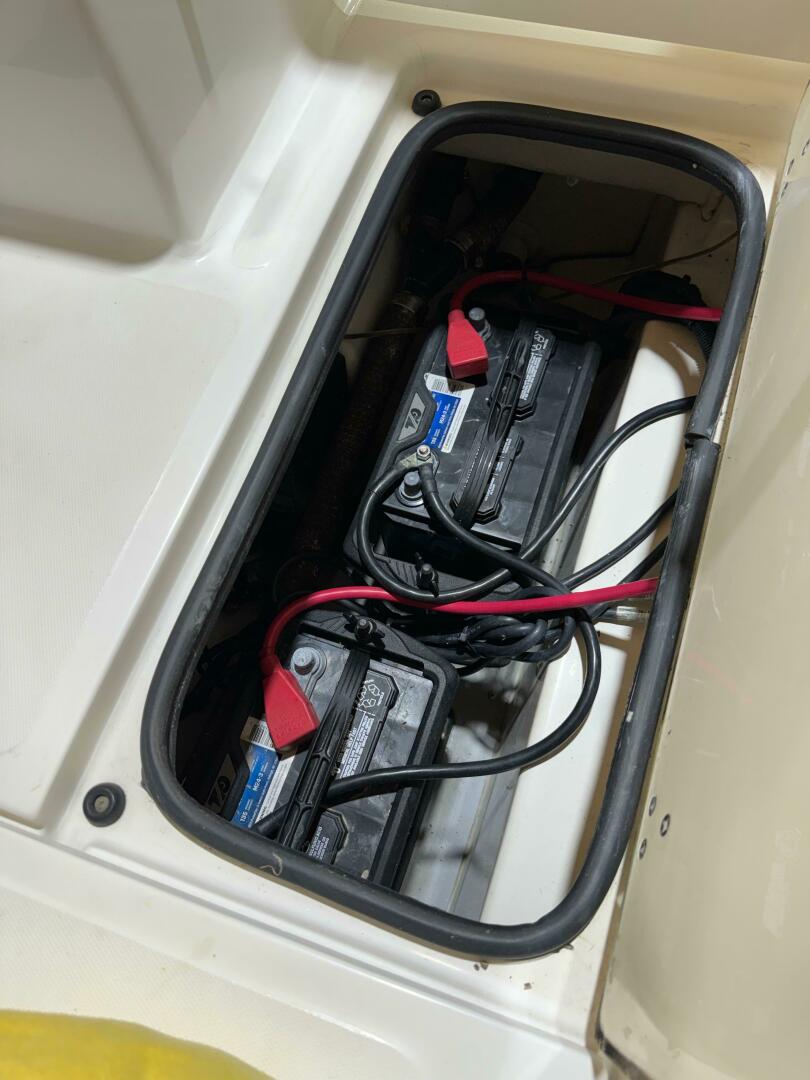 Slide: The Image of Boston Whaler 26 Outrage 2001 - 4730422