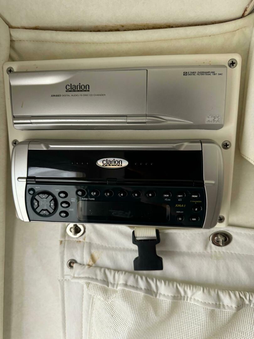 Slide: The Image of Boston Whaler 26 Outrage 2001 - 4730426