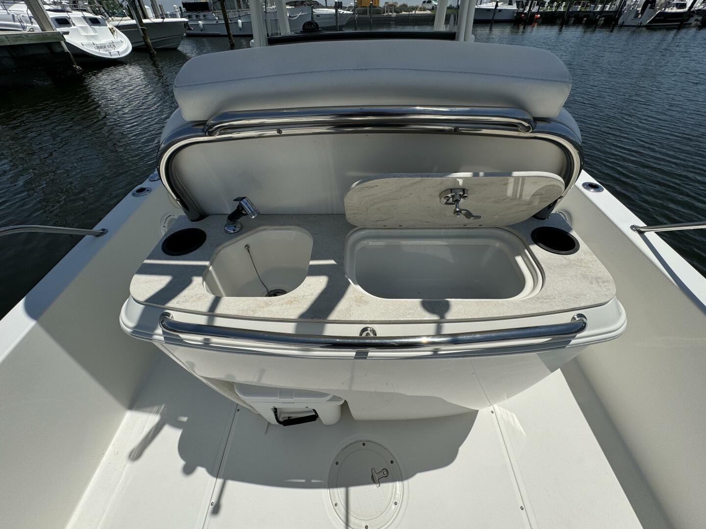 Slide: The Image of 2014 Boston Whaler 270 Dauntless - 4577798