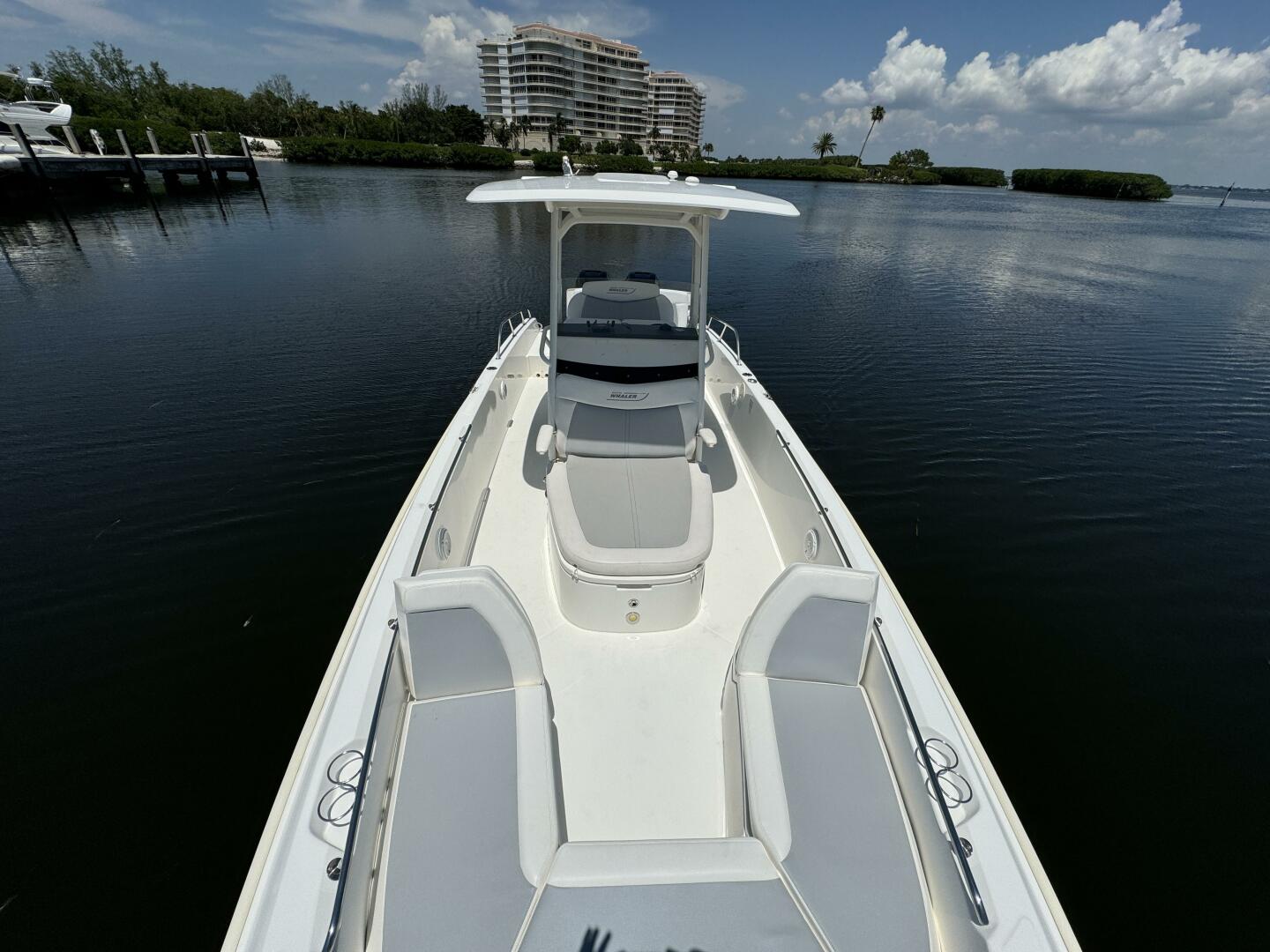Slide: The Image of 2014 Boston Whaler 270 Dauntless - 4577789