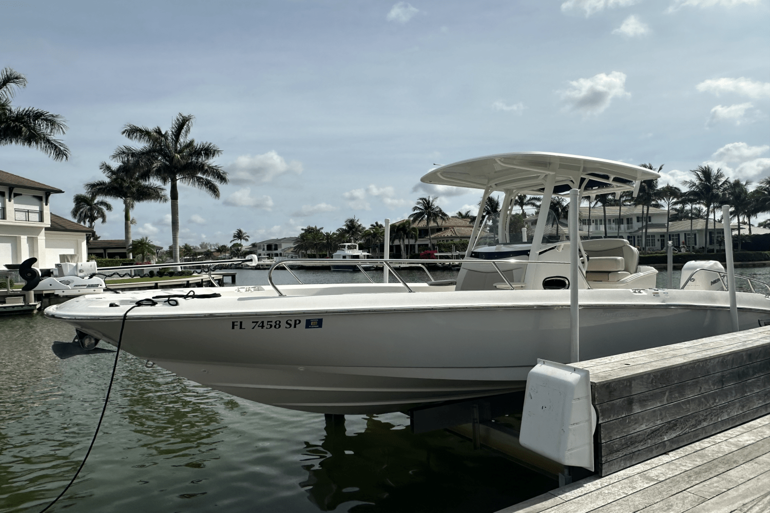 Slide: The Image of Boston Whaler 270 DAUNTLESS 2019 - 0