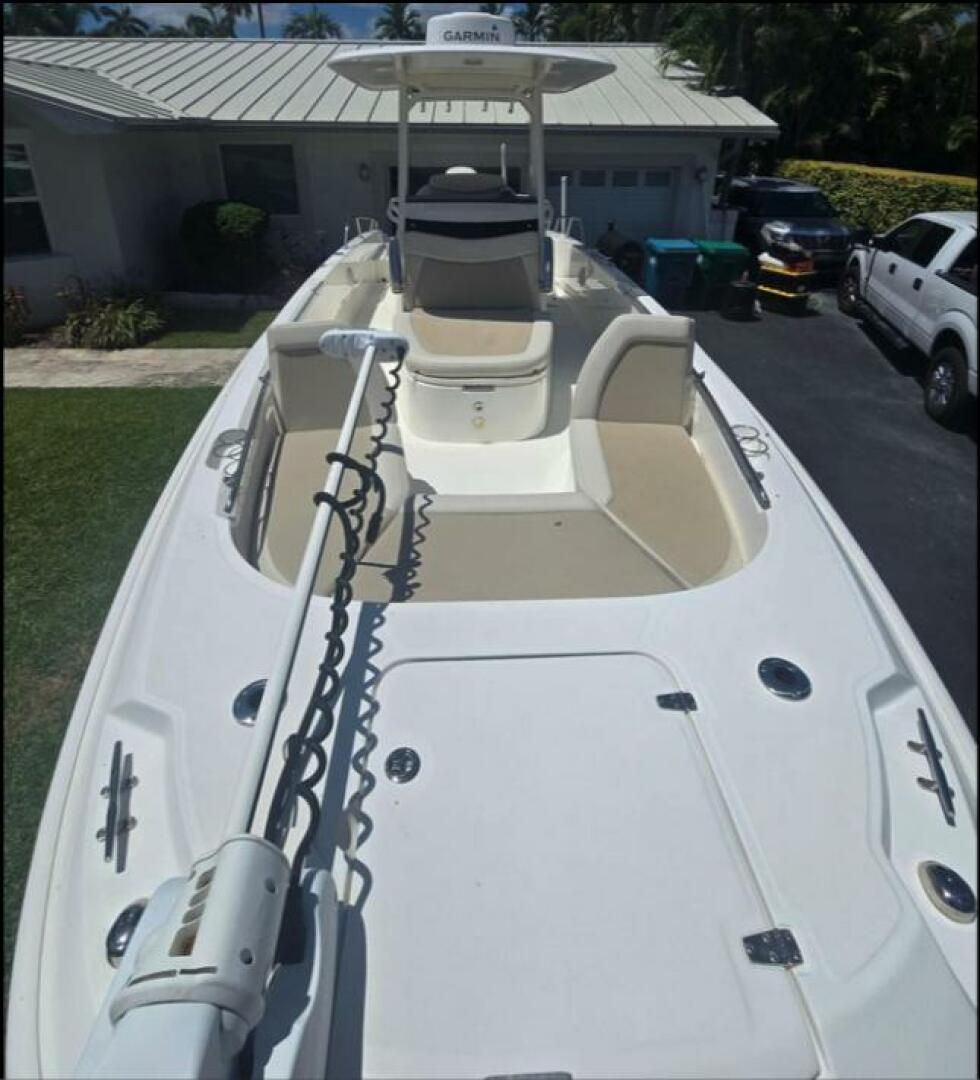 Slide: The Image of Boston Whaler 270 Dauntless 2019 - 5615889