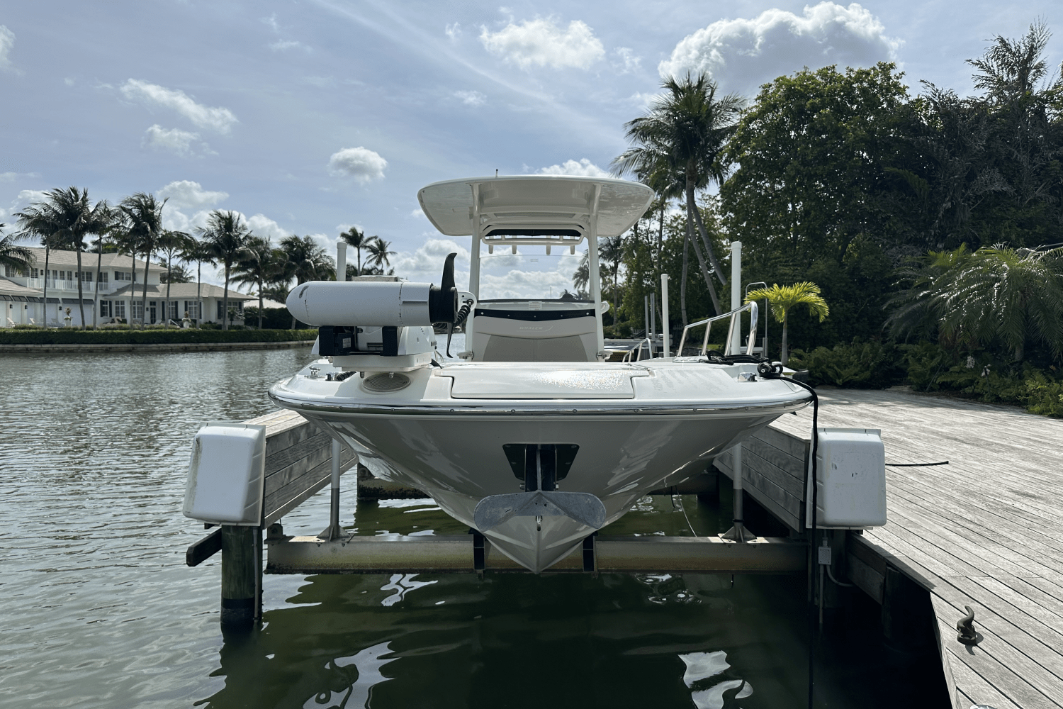Slide: The Image of Boston Whaler 270 DAUNTLESS 2019 - 2