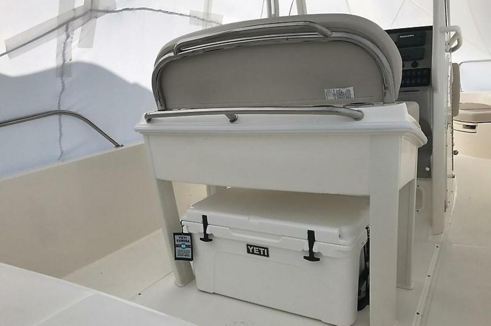 Slide: The Image of Boston Whaler 270 Dauntless 2019 - 5615957