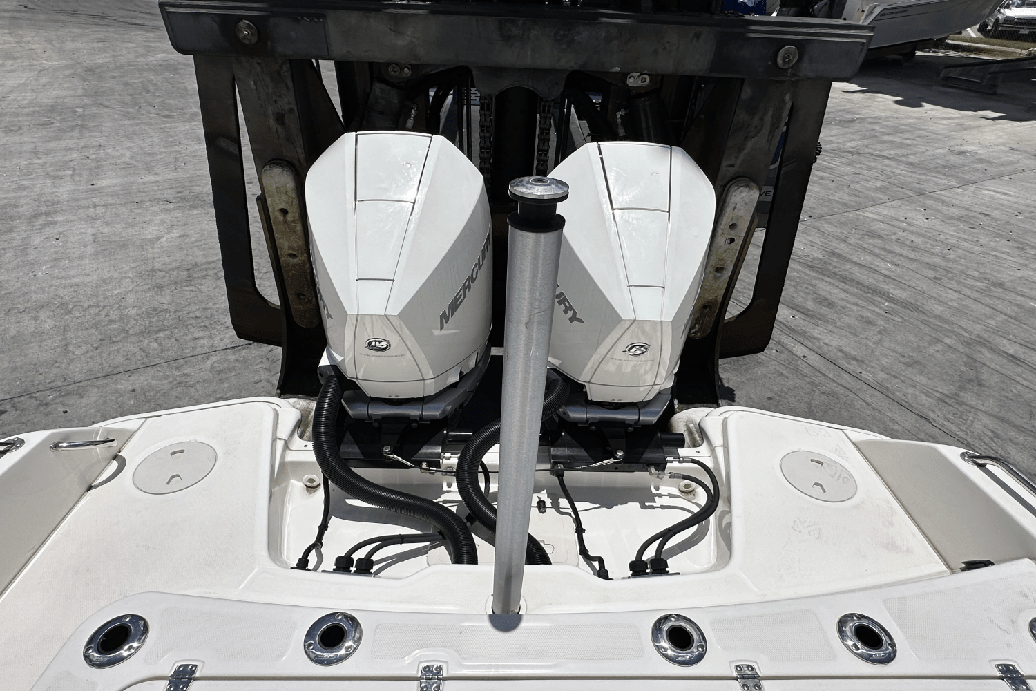 Slide: The Image of Boston Whaler 270 DAUNTLESS 2021 - 7