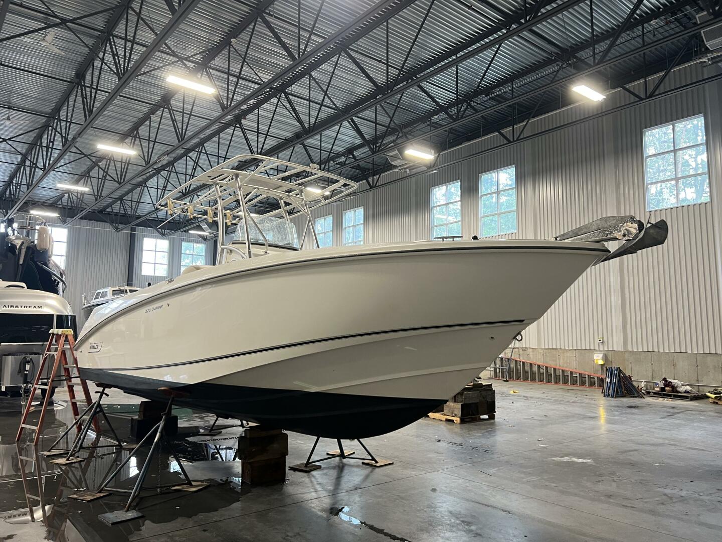 Slide: The Image of Boston Whaler 270 Outrage 2004 - 5449633
