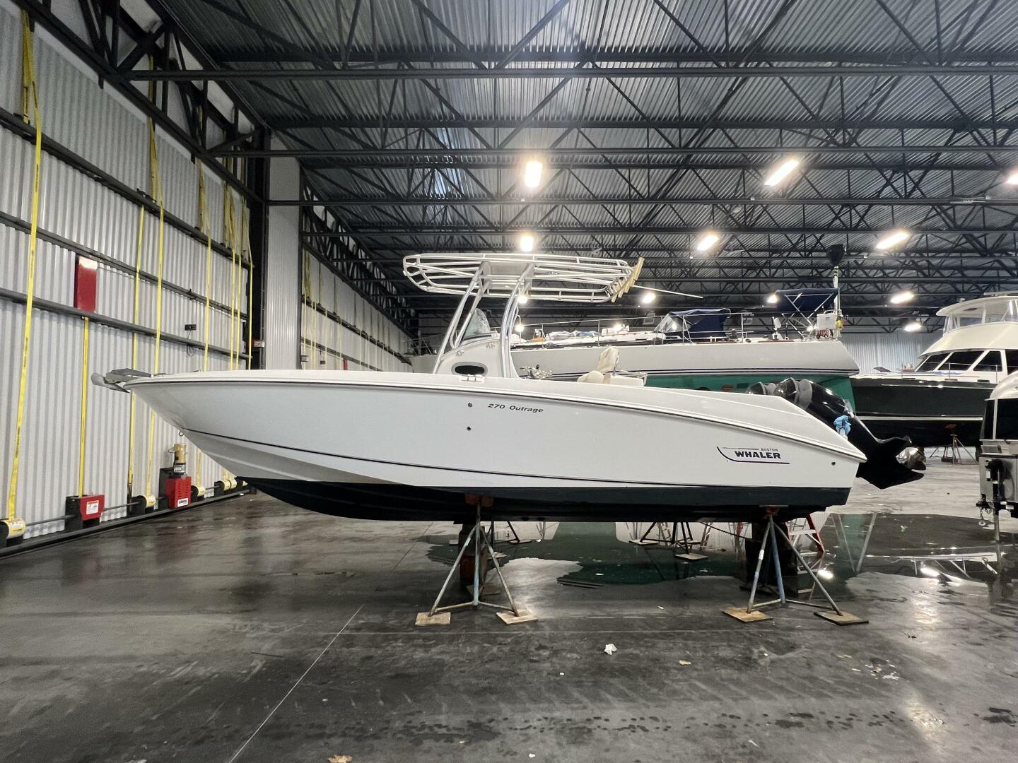 Slide: The Image of Boston Whaler 270 Outrage 2004 - 5449635