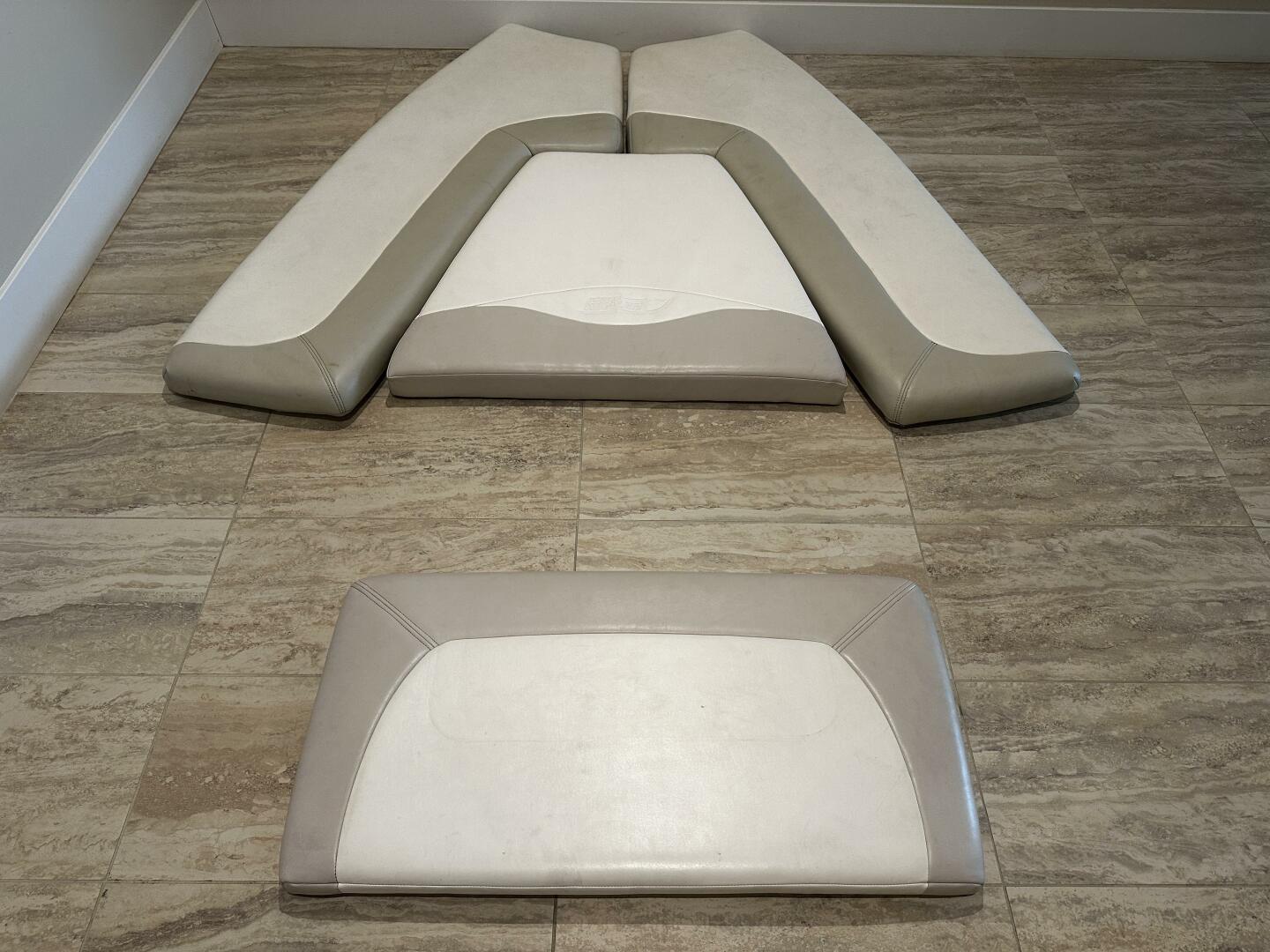 Slide: The Image of Boston Whaler 270 Outrage 2004 - 5449646