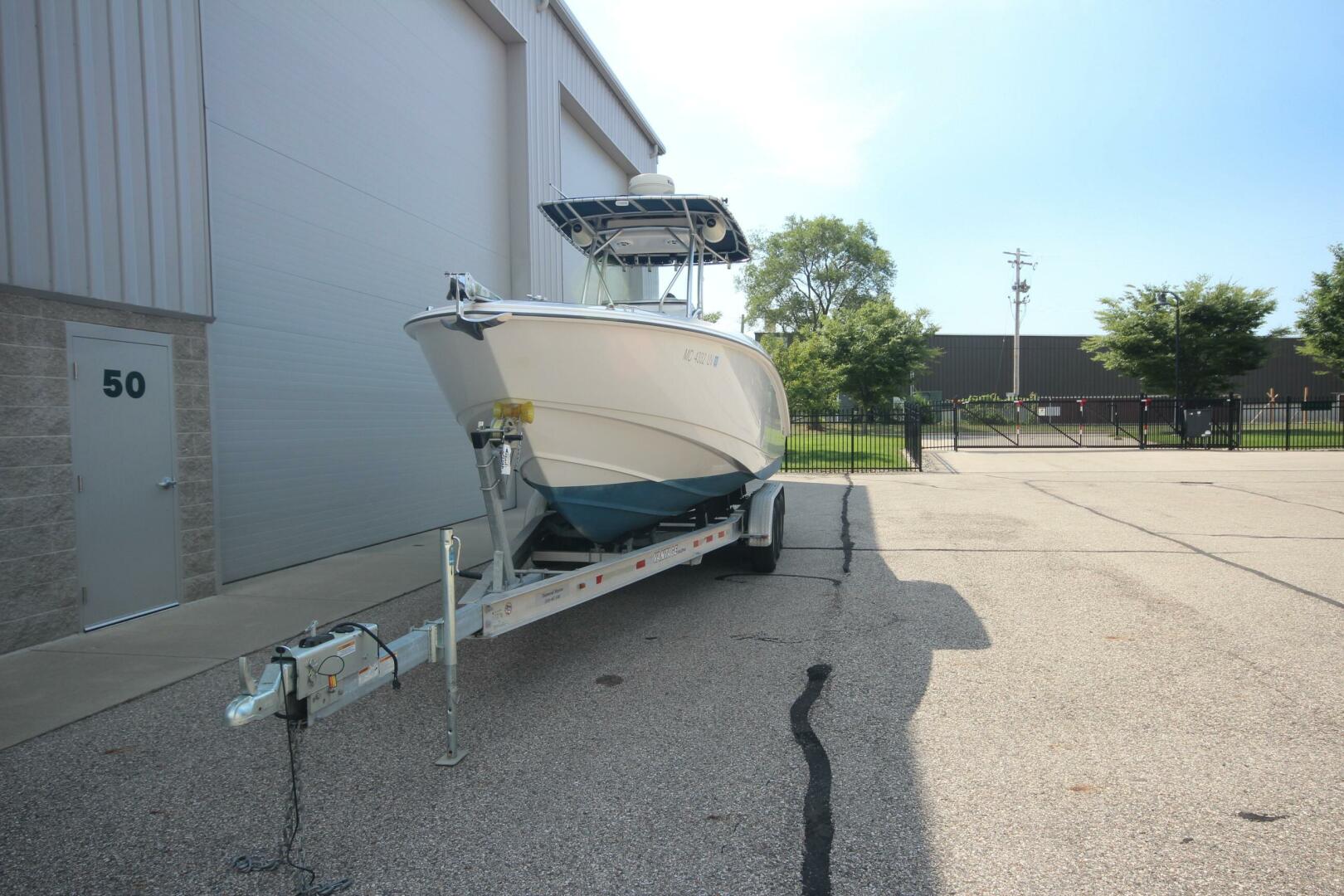 Slide: The Image of Boston Whaler 270 Outrage w/trailer 2004 - 5152456