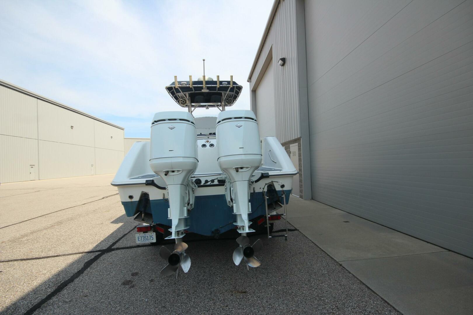 Slide: The Image of Boston Whaler 270 Outrage w/trailer 2004 - 5152459