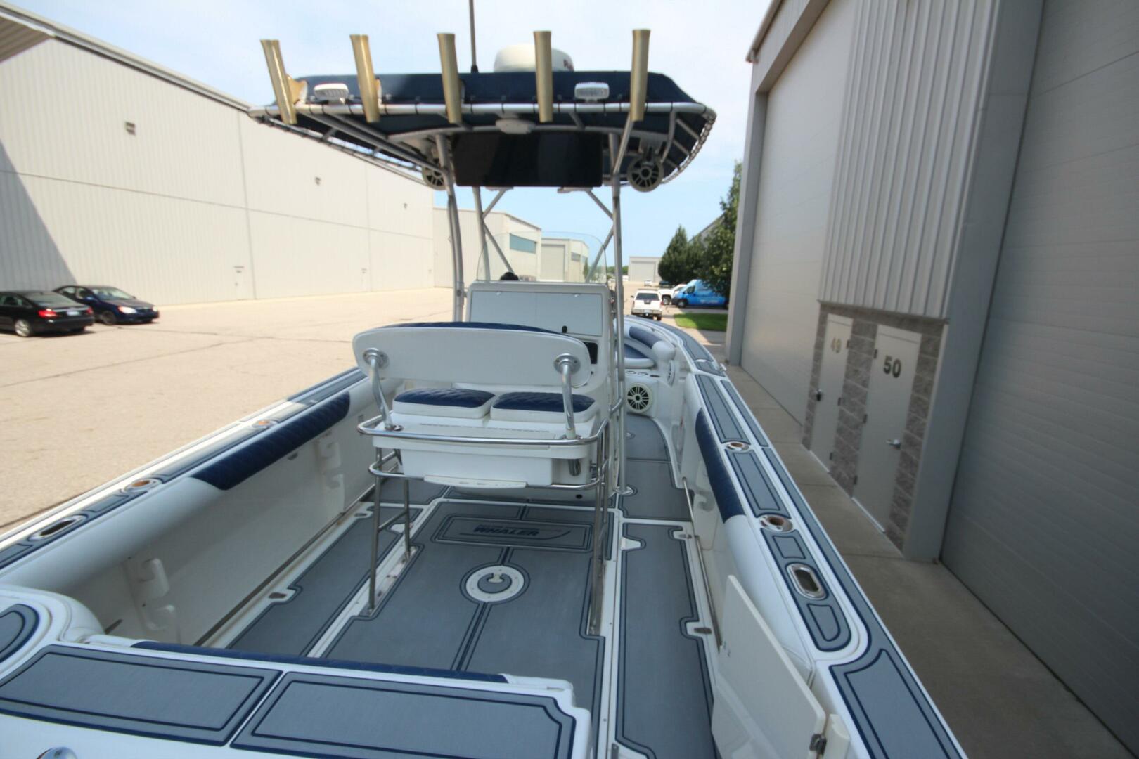 Slide: The Image of Boston Whaler 270 Outrage w/trailer 2004 - 5152461