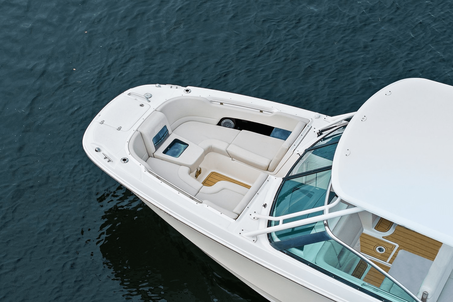 Slide: The Image of Boston Whaler 270 VANTAGE 2018 - 10