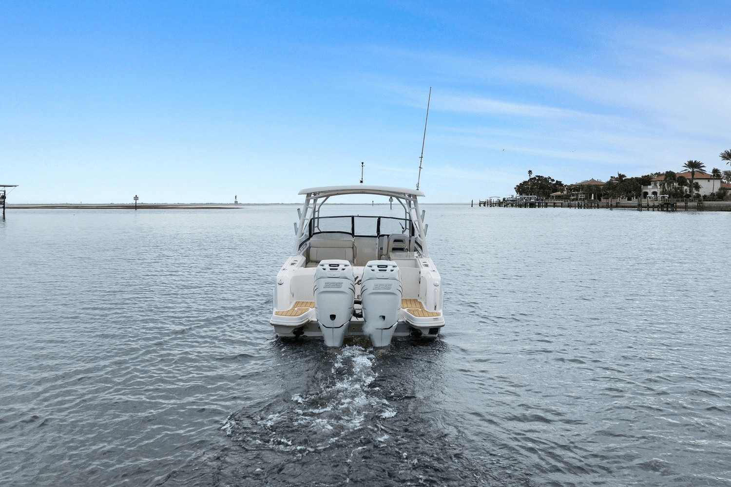 Slide: The Image of Boston Whaler 270 VANTAGE 2018 - 2