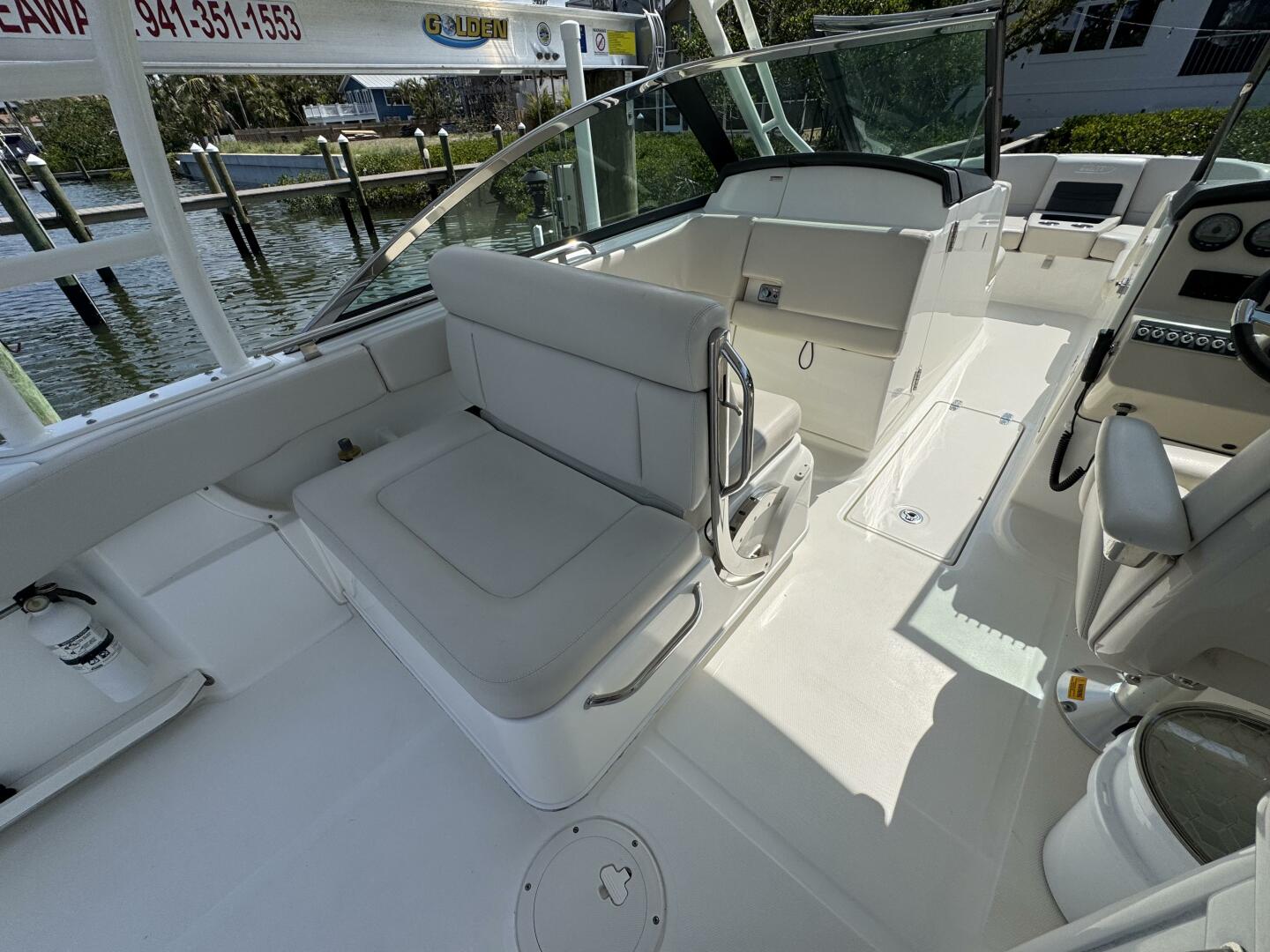 Slide: The Image of Boston Whaler 270 VANTAGE 2018 - 5317674