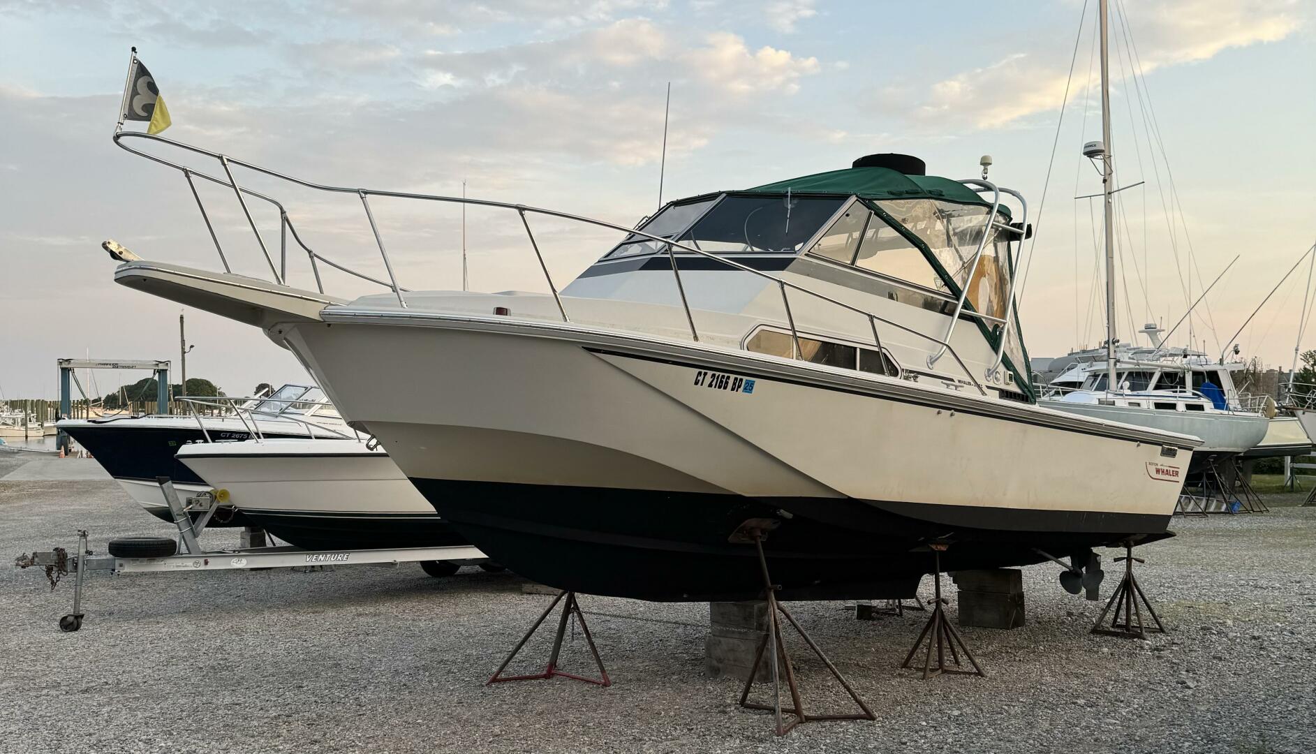 Slide: The Image of Boston Whaler 27 FC 1987 - 4449813
