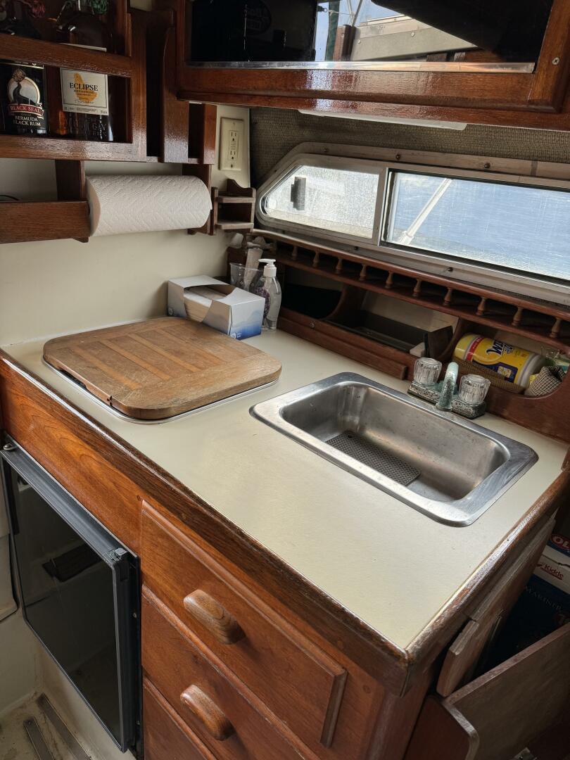 Slide: The Image of Boston Whaler 27 FC 1987 - 4449819