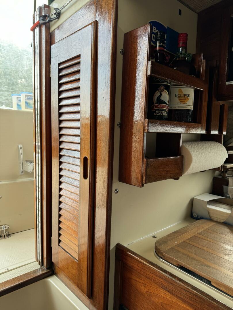 Slide: The Image of Boston Whaler 27 FC 1987 - 4449820
