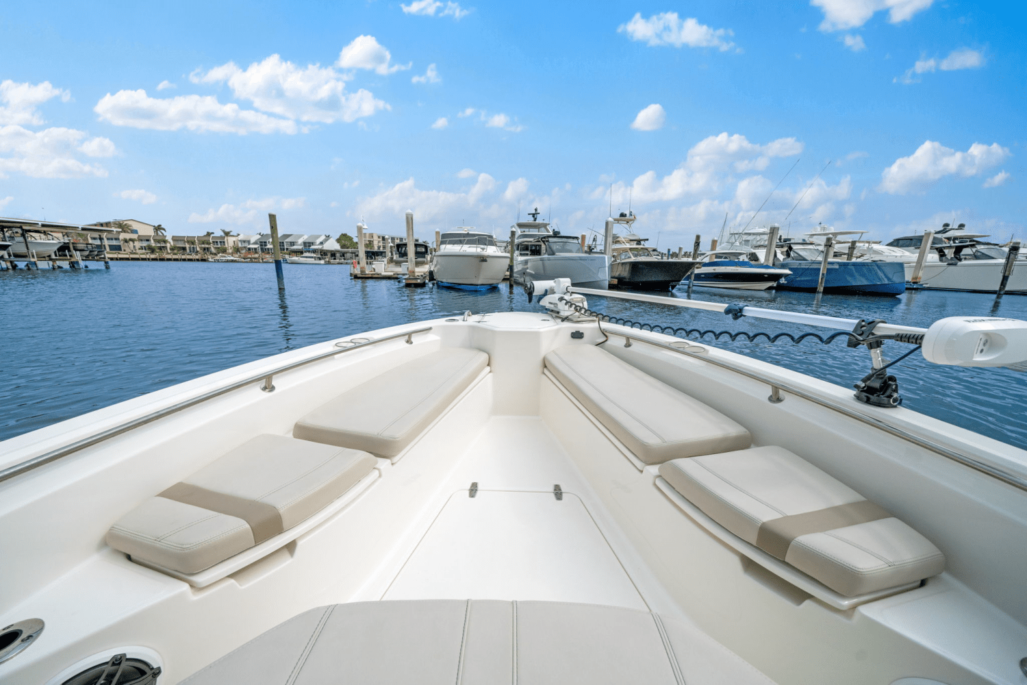Slide: The Image of Boston Whaler 280 DAUNTLESS 2023 - 13