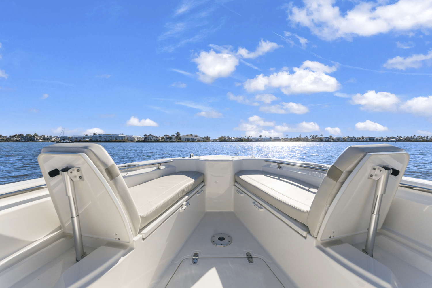 Slide: The Image of Boston Whaler 280 DAUNTLESS 2023 - 15
