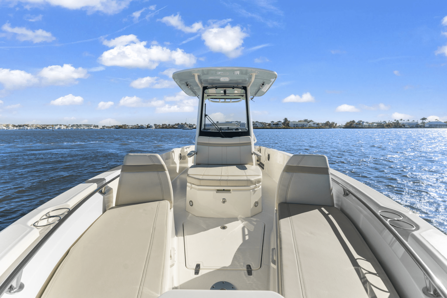Slide: The Image of Boston Whaler 280 DAUNTLESS 2023 - 19