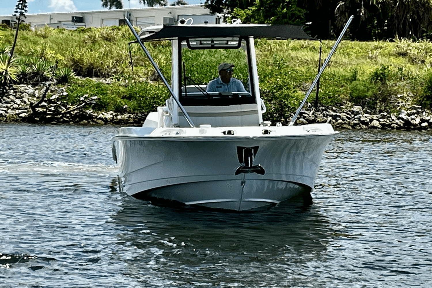 Slide: The Image of Boston Whaler 280 DAUNTLESS 2023 - 4