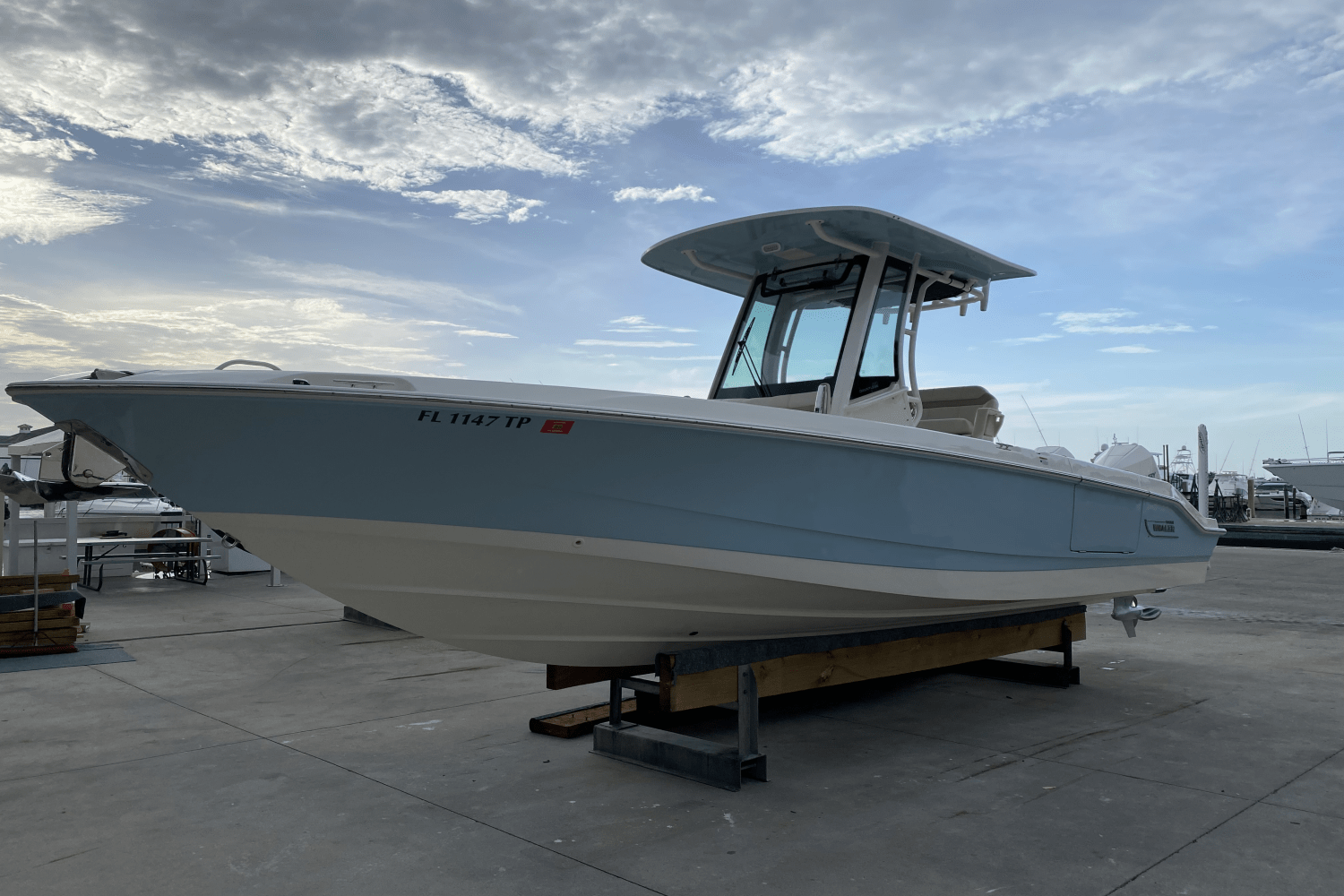 Slide: The Image of Boston Whaler 280 DAUNTLESS 2023 - 41