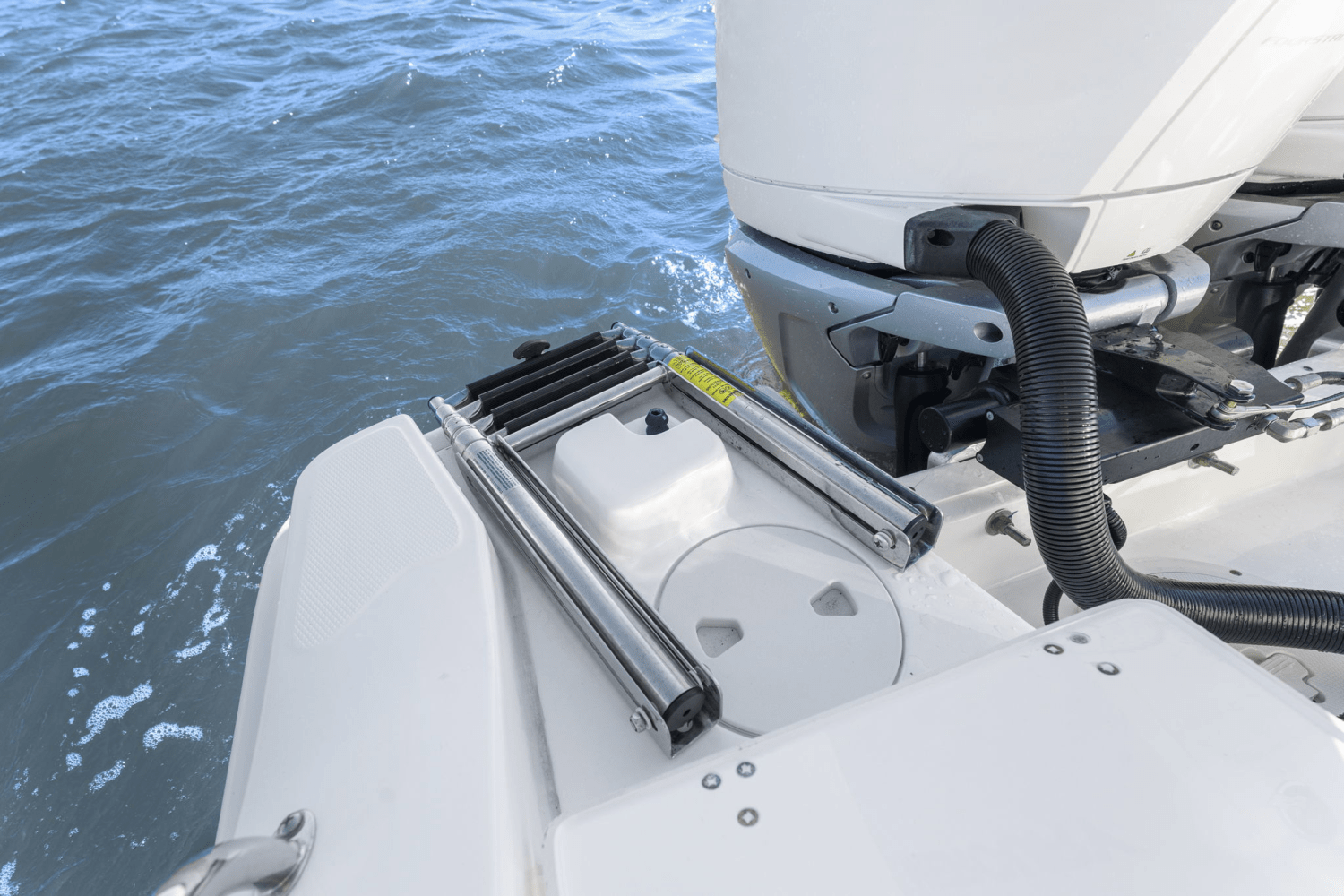 Slide: The Image of Boston Whaler 280 DAUNTLESS 2023 - 42