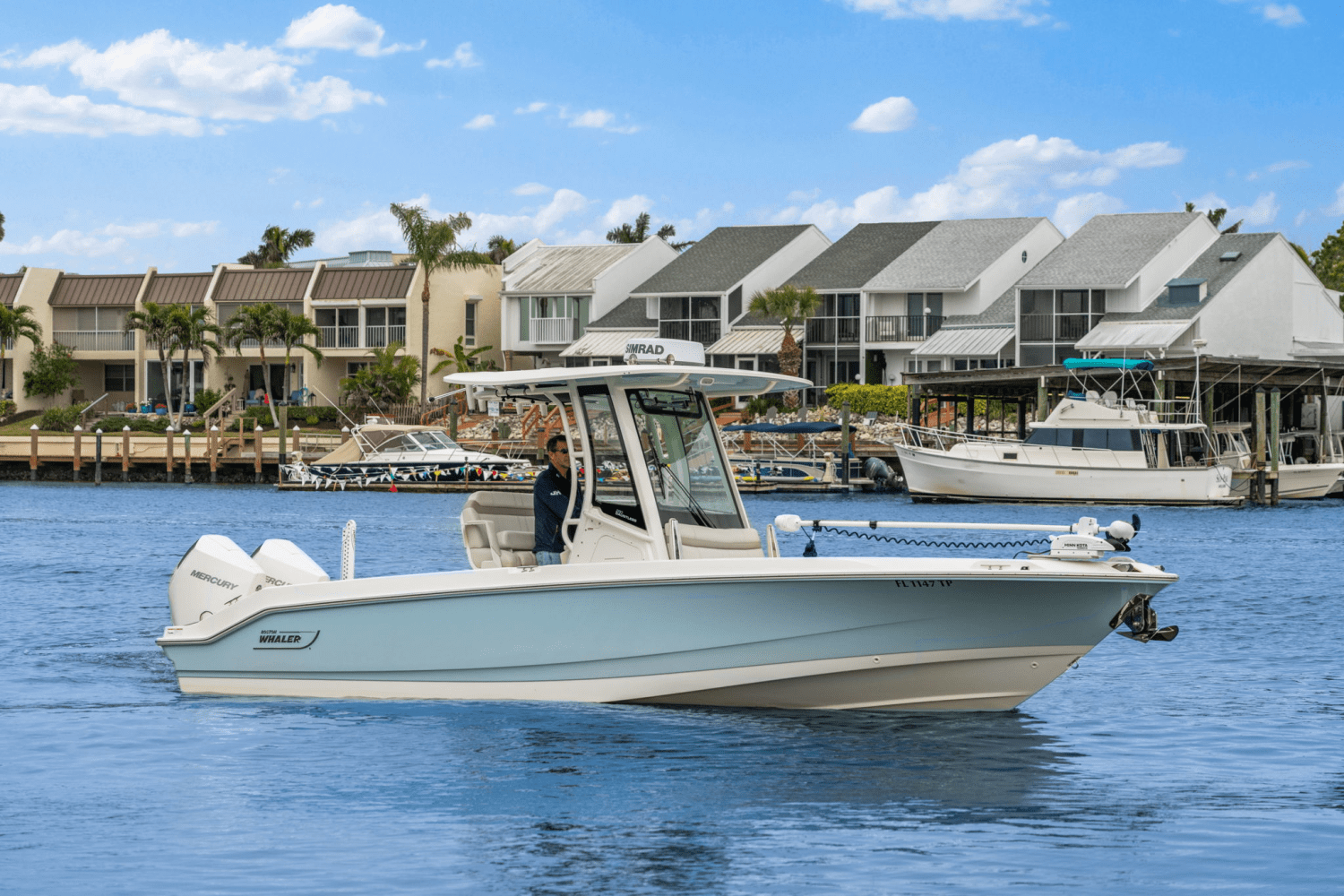 Slide: The Image of Boston Whaler 280 DAUNTLESS 2023 - 8