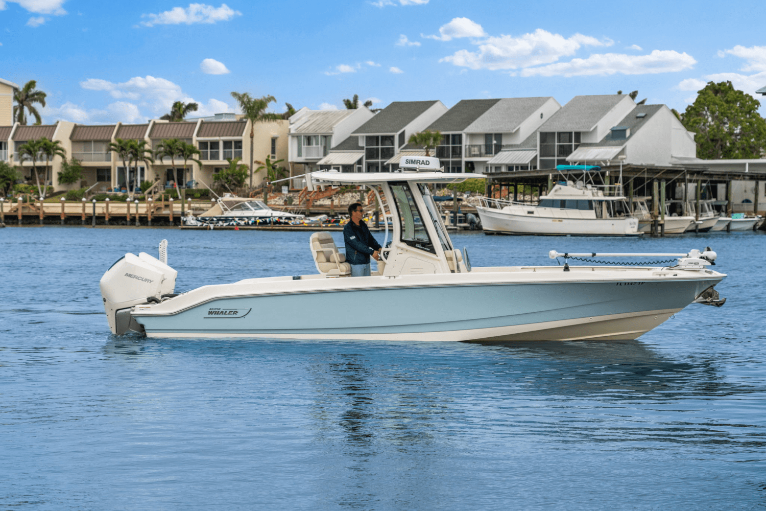 Slide: The Image of Boston Whaler 280 DAUNTLESS 2023 - 9