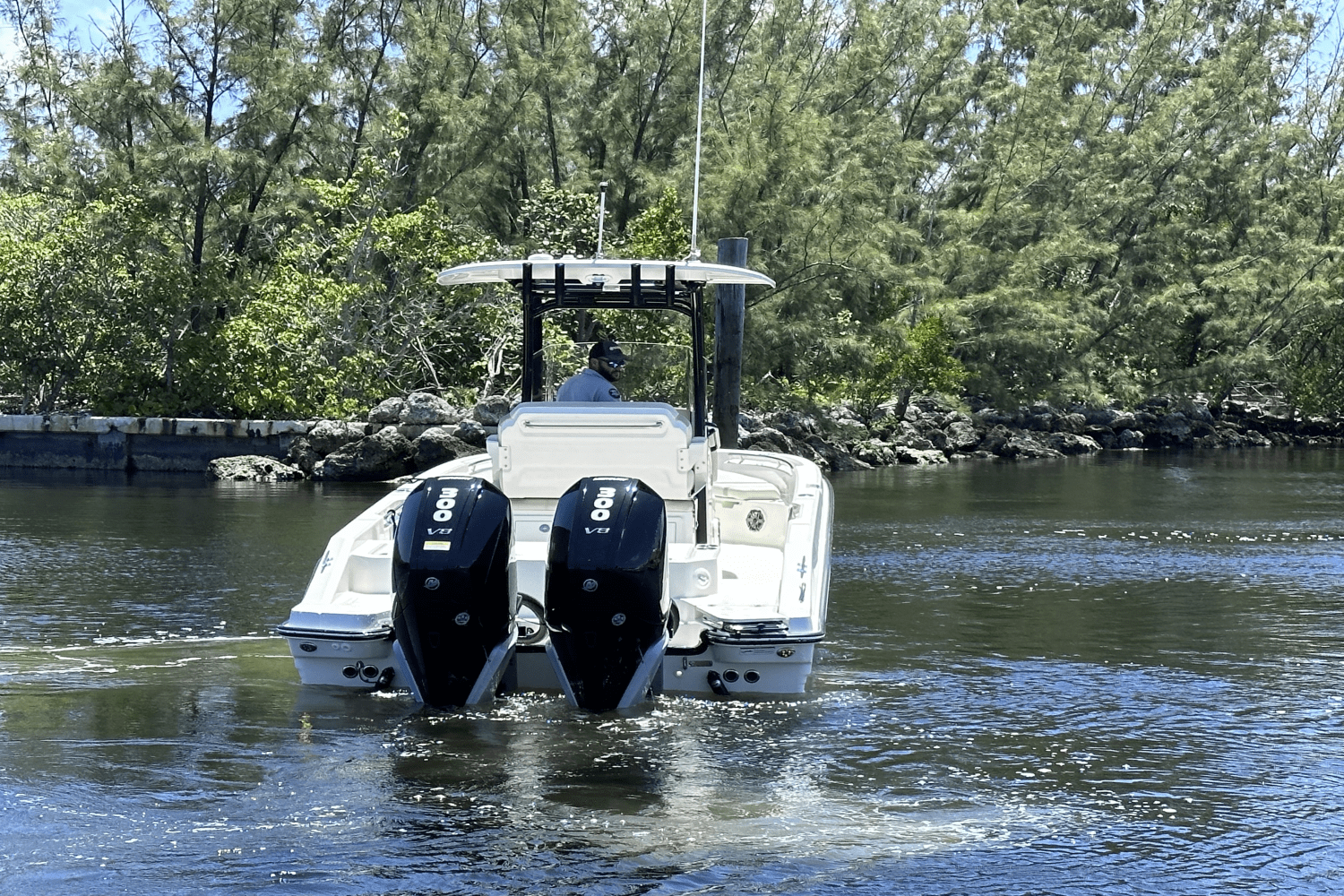 Slide: The Image of Boston Whaler 280 Dauntless 2025 - 5