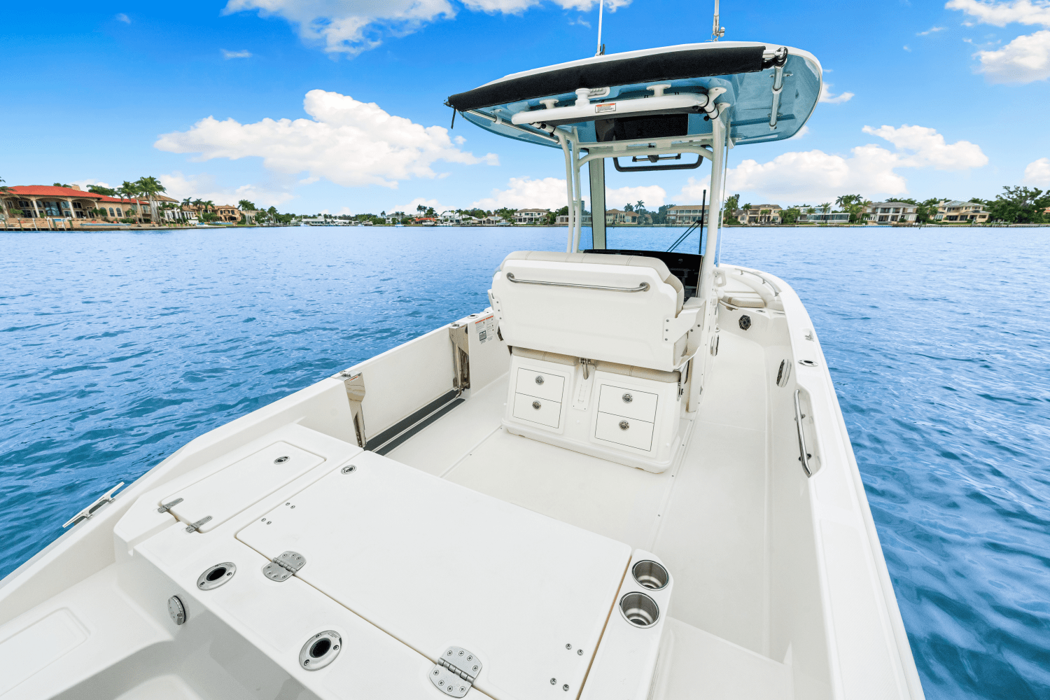 Slide: The Image of Boston Whaler 280 Dauntless 2026 - 10