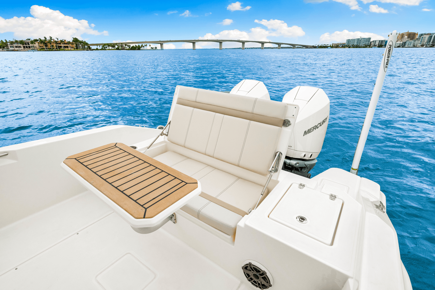 Slide: The Image of Boston Whaler 280 Dauntless 2026 - 12