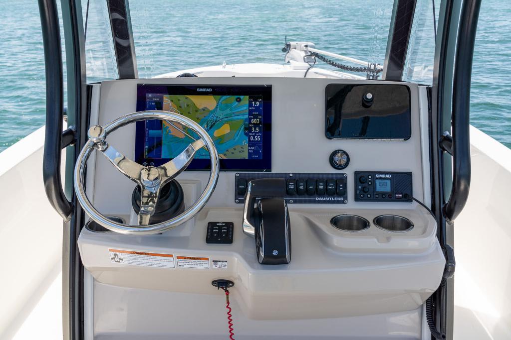 Slide: The Image of Boston Whaler 280 Dauntless 2026 - 122