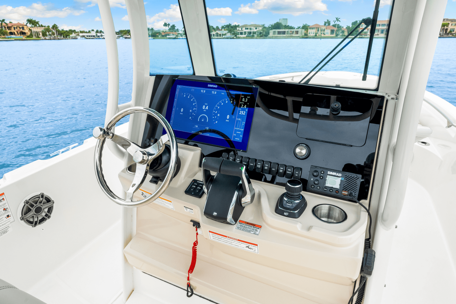 Slide: The Image of Boston Whaler 280 Dauntless 2026 - 22