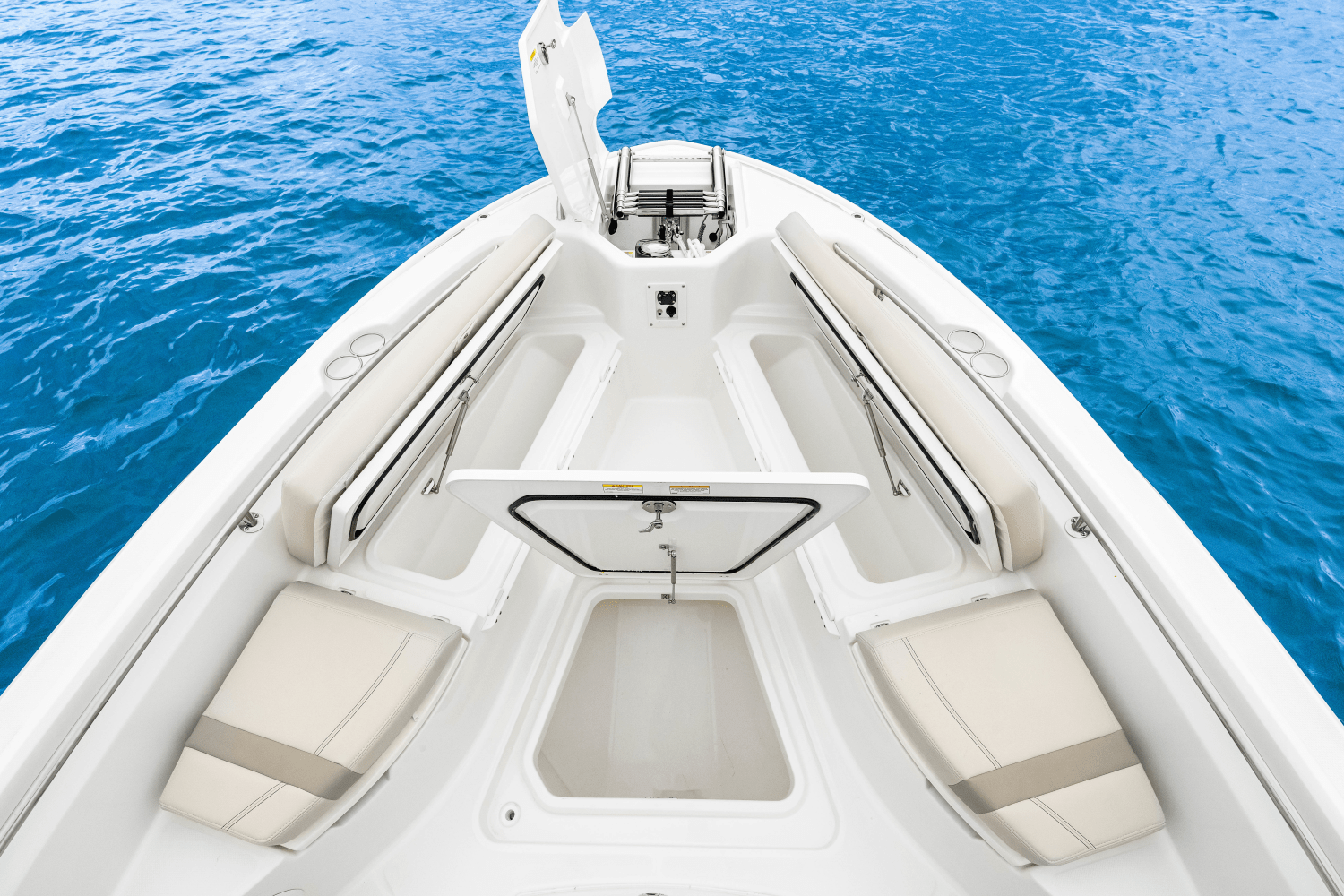 Slide: The Image of Boston Whaler 280 Dauntless 2026 - 27