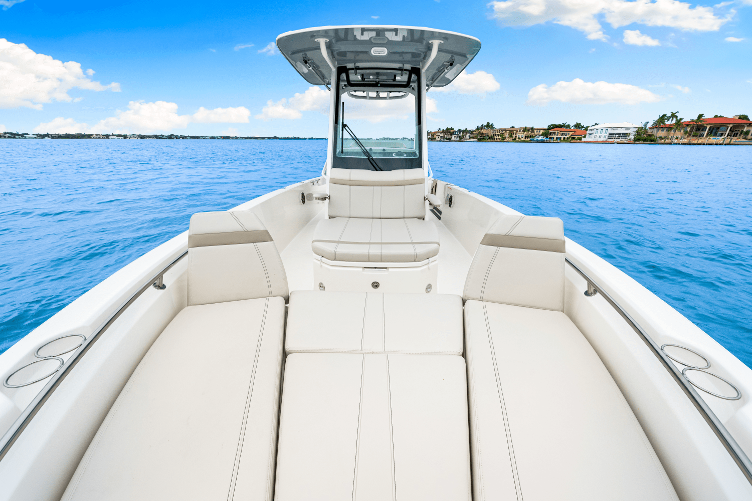 Slide: The Image of Boston Whaler 280 Dauntless 2026 - 28