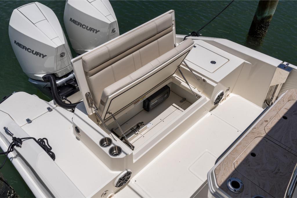 Slide: The Image of Boston Whaler 280 Dauntless 2026 - 48