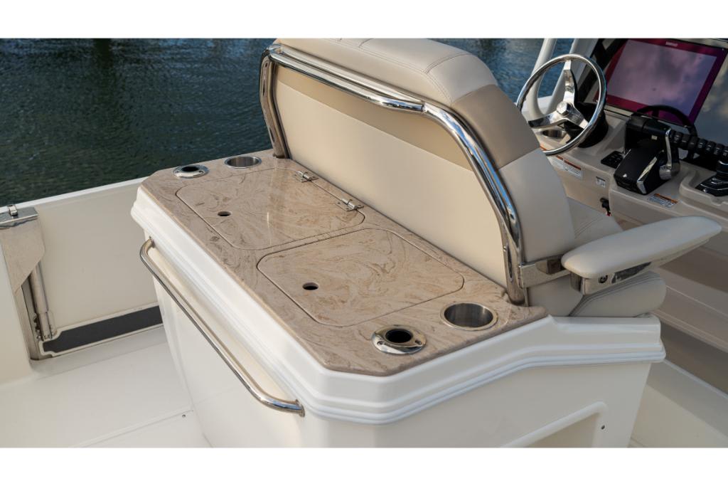 Slide: The Image of Boston Whaler 280 Dauntless 2026 - 60