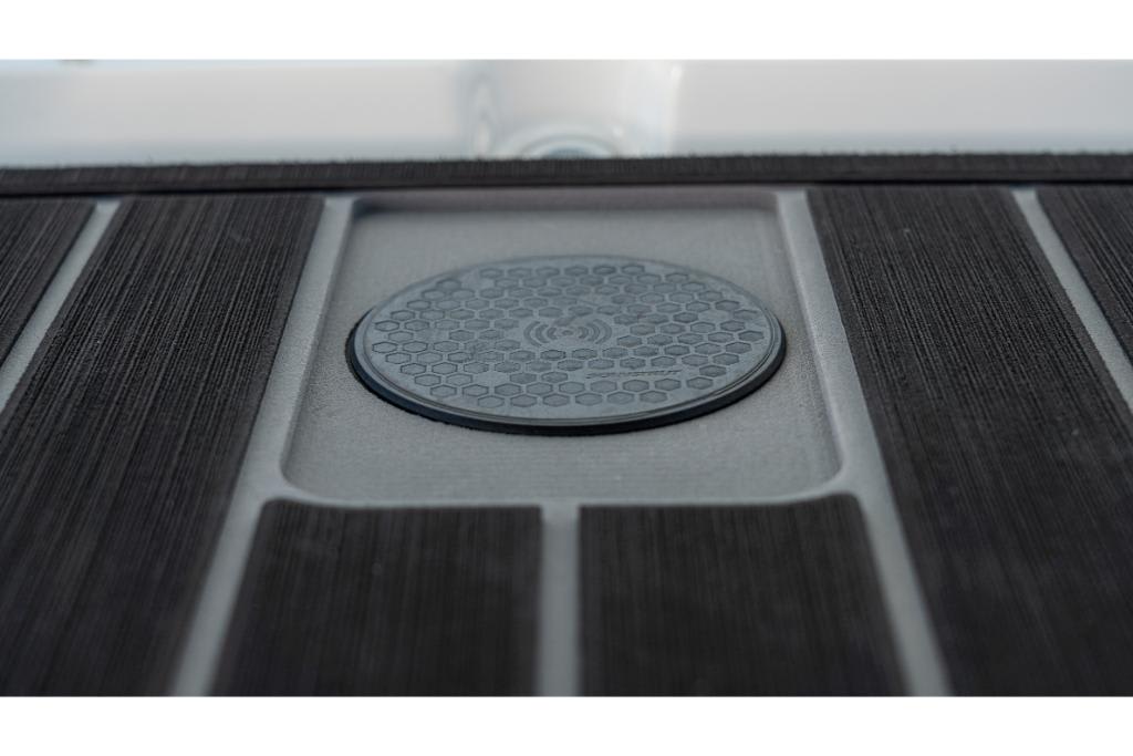 Slide: The Image of Boston Whaler 280 Dauntless 2026 - 65