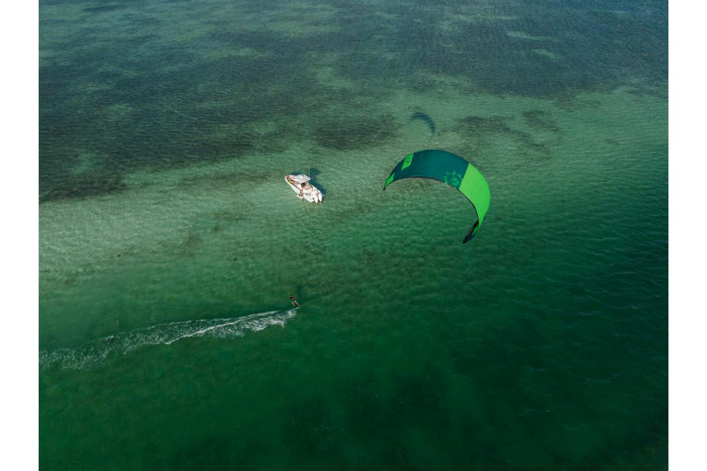 Slide: The Image of Boston Whaler 280 Dauntless 2026 - 74