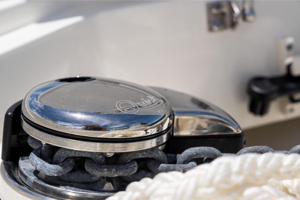 Slide: The Image of Boston Whaler 280 Dauntless 2026 - 94