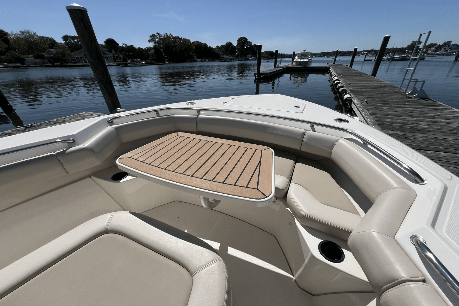 Slide: The Image of Boston Whaler 280 OUTRAGE 2018 - 11