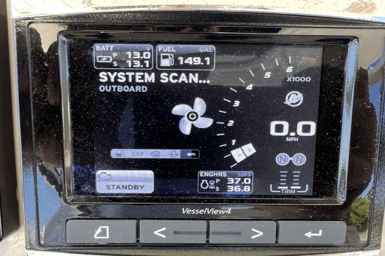 Slide: The Image of Boston Whaler 280 OUTRAGE 2018 - 19