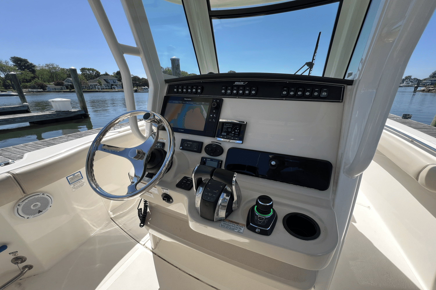 Slide: The Image of Boston Whaler 280 OUTRAGE 2018 - 6